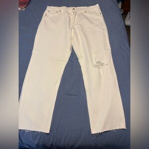 GAP Women’s White Straight Jeans